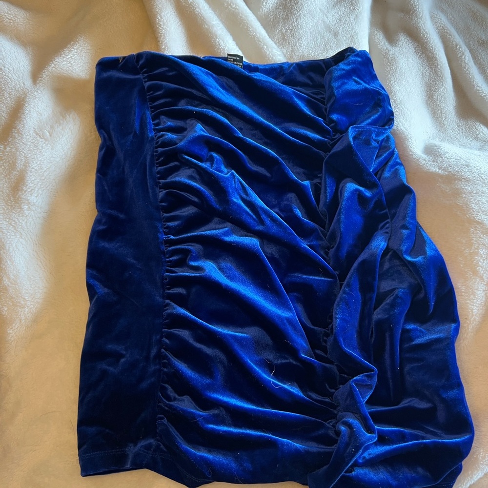 Blue velvet skirt